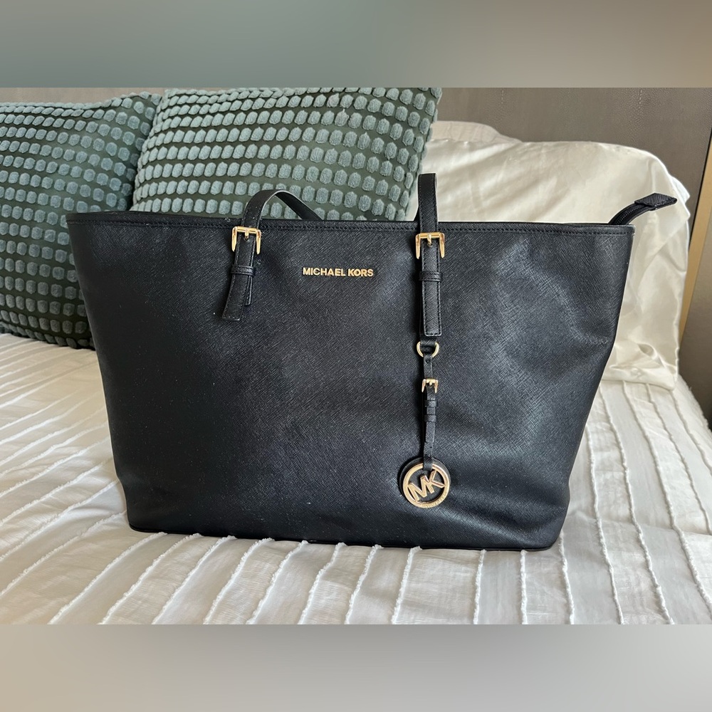 Michael Kors Tote Large